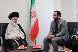 دیدار رئیس و مدیران جهاددانشگاهی استان بوشهر با حضرت آیت الله حسینی بوشهری