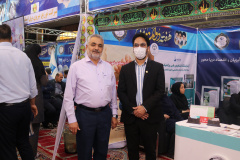 به مناسبت هفته دولت، میز خدمات جهاددانشگاهی در نماز جمعه بوشهر برپا شد