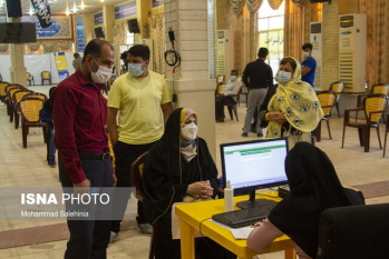 تزریق روزانه ۱۵۰۰ دوز واکسن کرونا در مصلی جمعه بوشهر
