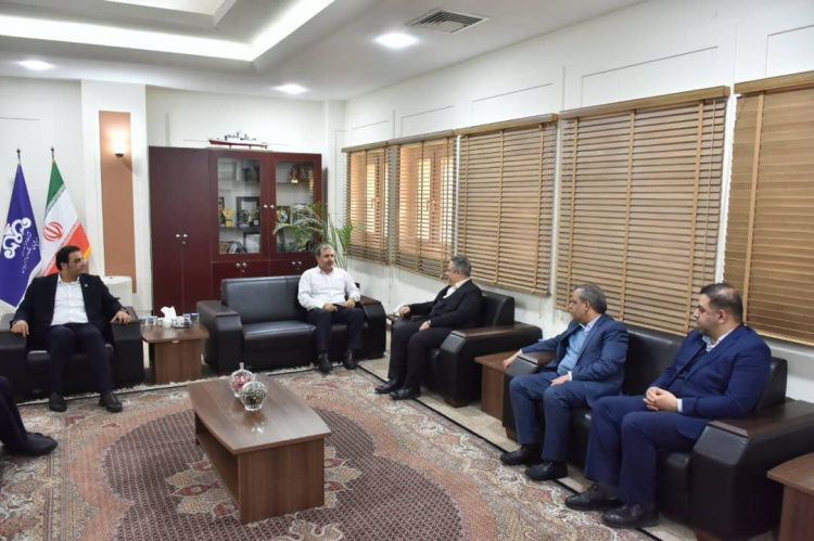 نشست مسئولان جهاد دانشگاهی با مدیرعامل سازمان منطقه ویژه اقتصادی انرژی پارس جنوبی