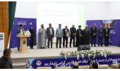تجلیل رئیس جهاد دانشگاهی بوشهر از مسئول سابق بسیج دانشجویی استان در آیین تودیع و معارفه